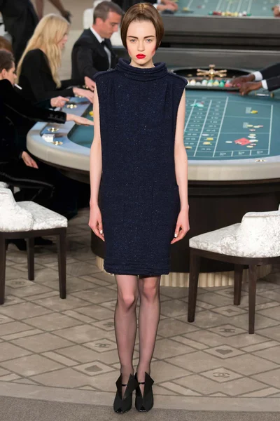 Look 19